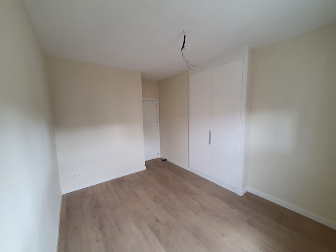 Parquet de madera instalado en vivienda de obra nueva